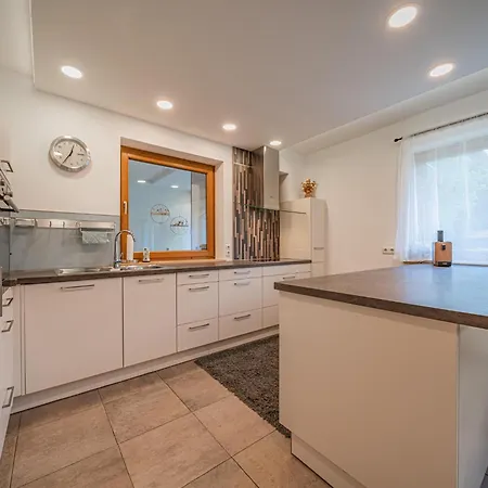 דירה Lineli *